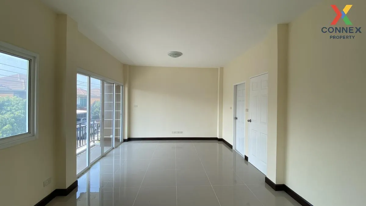 For Sale House ,  Baan Poomsiri Rangsit-Klong 7 , corner unit , K