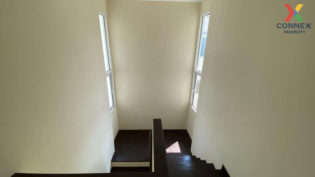 For Sale House ,  Baan Poomsiri Rangsit-Klong 7 , corner unit , K