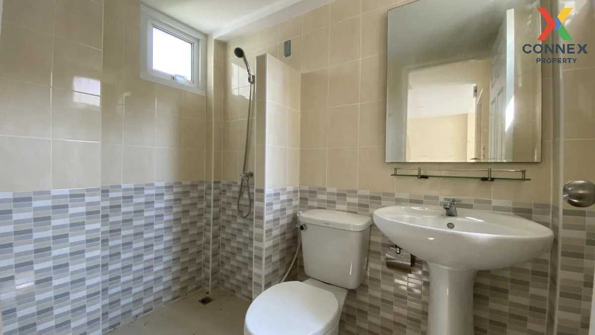 For Sale House ,  Baan Poomsiri Rangsit-Klong 7 , corner unit , K