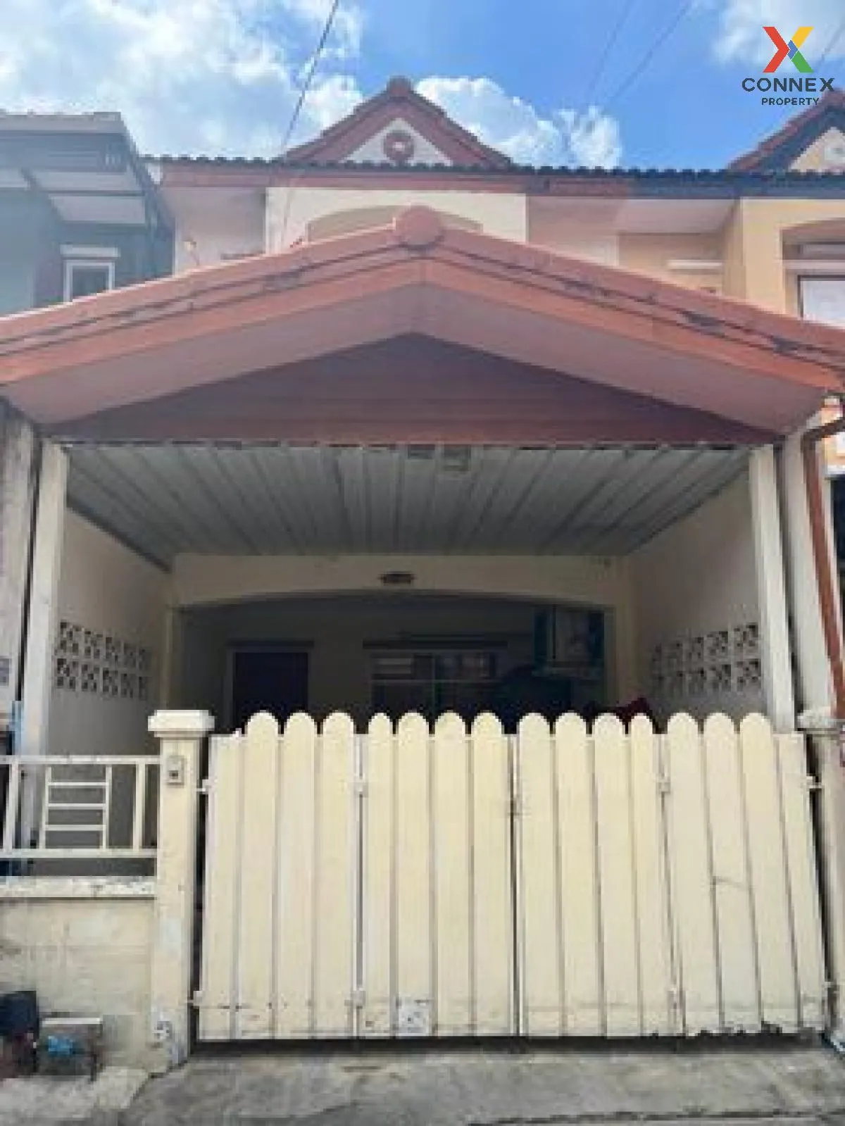 For Sale Townhouse/Townhome  , K.C. Ramindra 1 , Sam Wa Tawan Tok 1