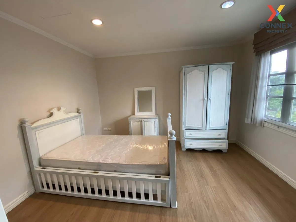 For Sale Townhouse/Townhome  , Fantasia Villa 2 , BTS-Bearing , S