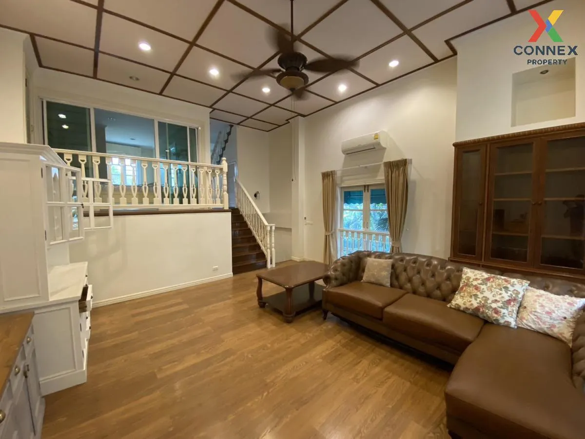 For Sale Townhouse/Townhome  , Fantasia Villa 2 , BTS-Bearing , S