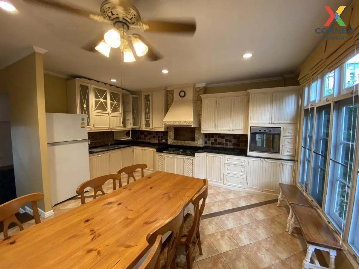 For Sale Townhouse/Townhome  , Fantasia Villa 2 , BTS-Bearing , S