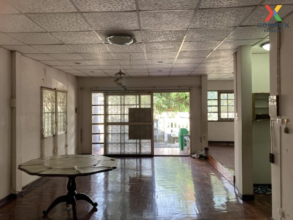 For Sale House , Baan Kritsada Nakhon 10 , wide frontage , Bang B For Sale House , Baan Kritsada Nakhon 10 , wide frontage , Bang B 3