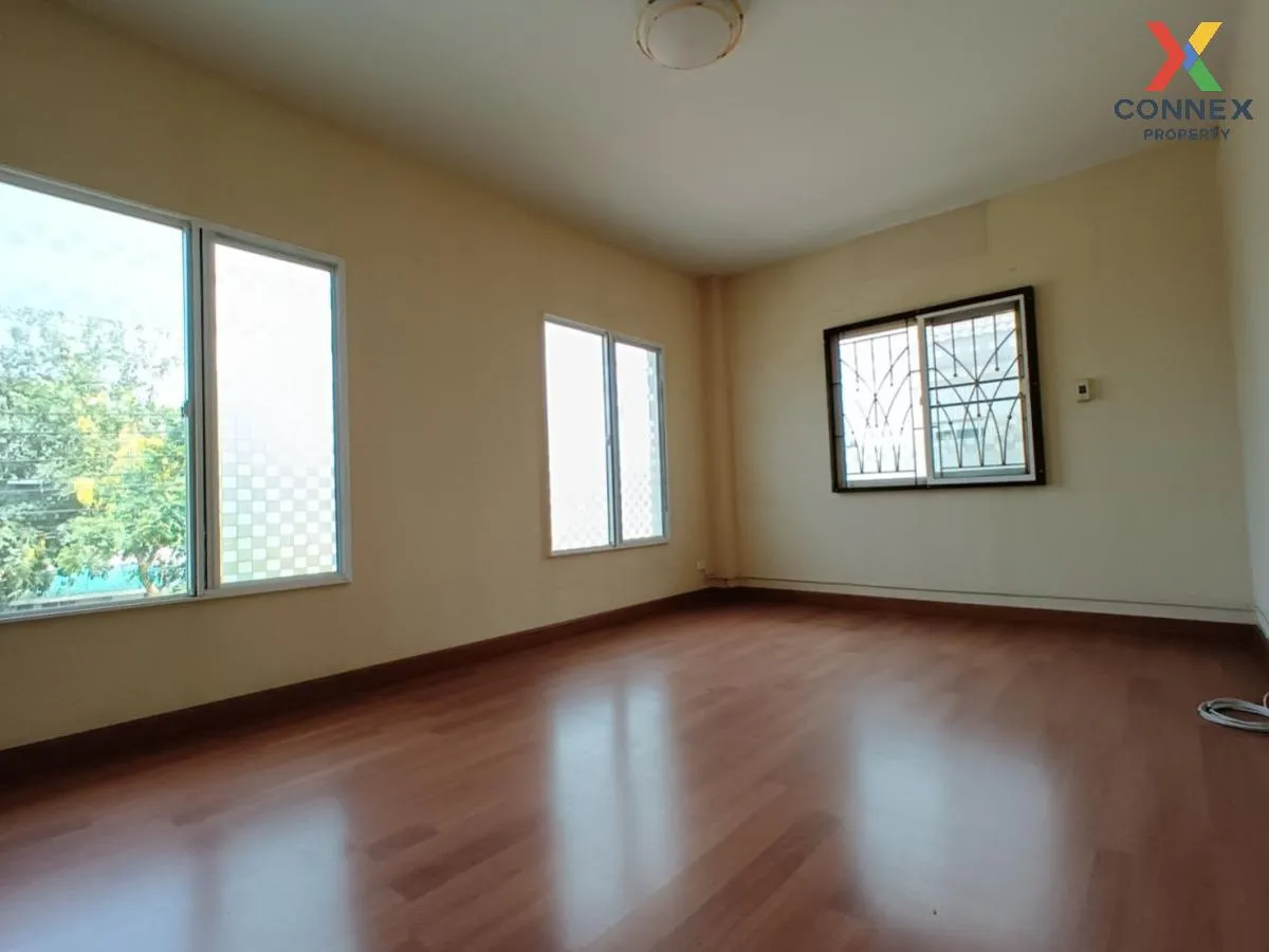 For Sale House , Lanceo Ramintra-Nawamin , wide frontage , Bang C