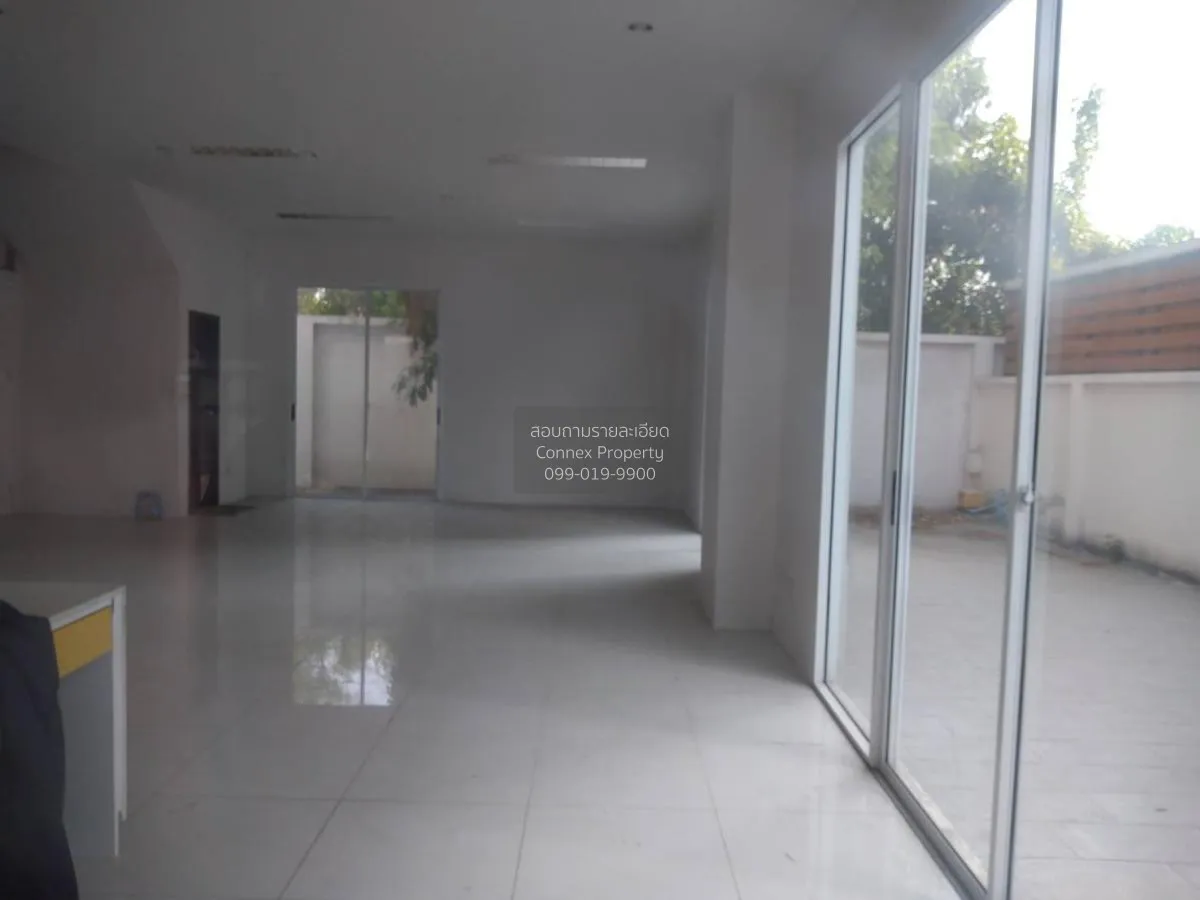 ขายโฮมออฟฟิศ  บิซ แกลเลอเรีย ชั้นสูง ห้องมุม หน้ากว้าง นวลจันทร์ 