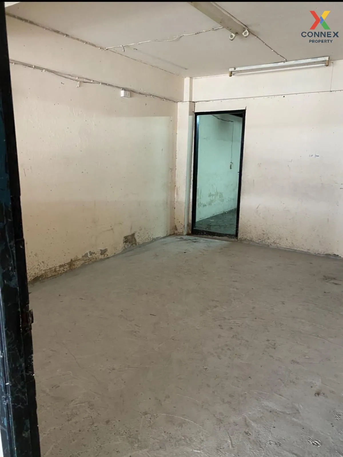 For Rent For Rent Commercial building, 3.5 floors , corner,Soi Pr For Rent For Rent Commercial building, 3.5 floors , corner,Soi Pr 1