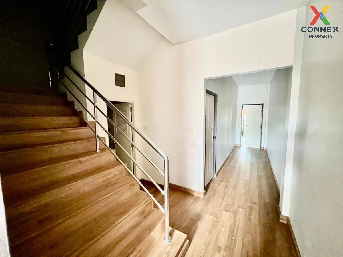 For Sale Townhouse Soi Khao Talo 9 , Nong Prue , Bang Lamung , Ch