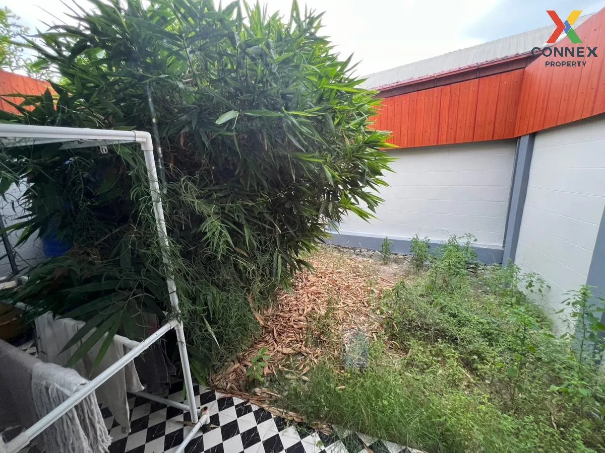 For Sale Townhouse Soi Khao Talo 9 , Nong Prue , Bang Lamung , Ch