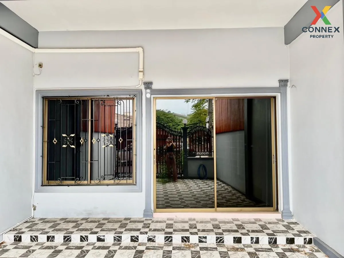 For Sale Townhouse Soi Khao Talo 9 , Nong Prue , Bang Lamung , Ch