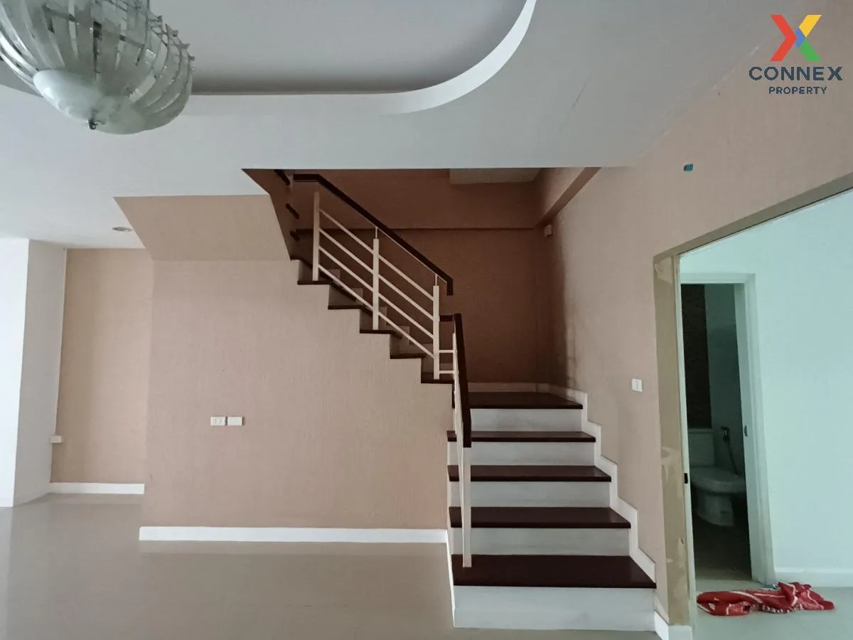 ขายทาวน์เฮ้าส์/ทาวน์โฮม  เดอะ ปาร์ค แอท แฟชั่น คันนายาว เขต บึงกุ