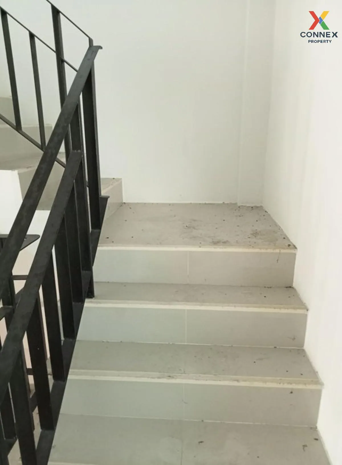 For Sale 3-storey Commercial building on the roadside, Nong Mai D For Sale 3-storey Commercial building on the roadside, Nong Mai D
