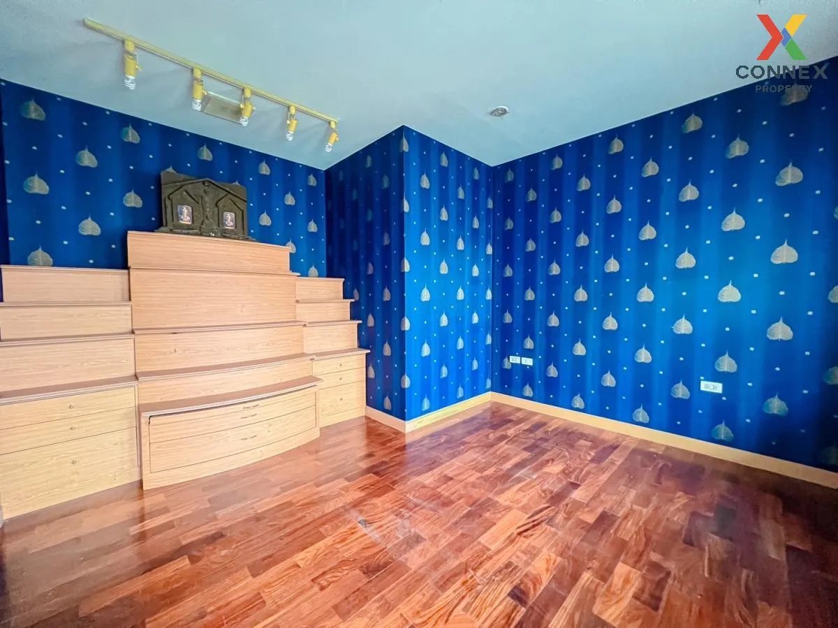 For Sale House , Baan Kaew Kanchana , wide frontage , Lak Song , 