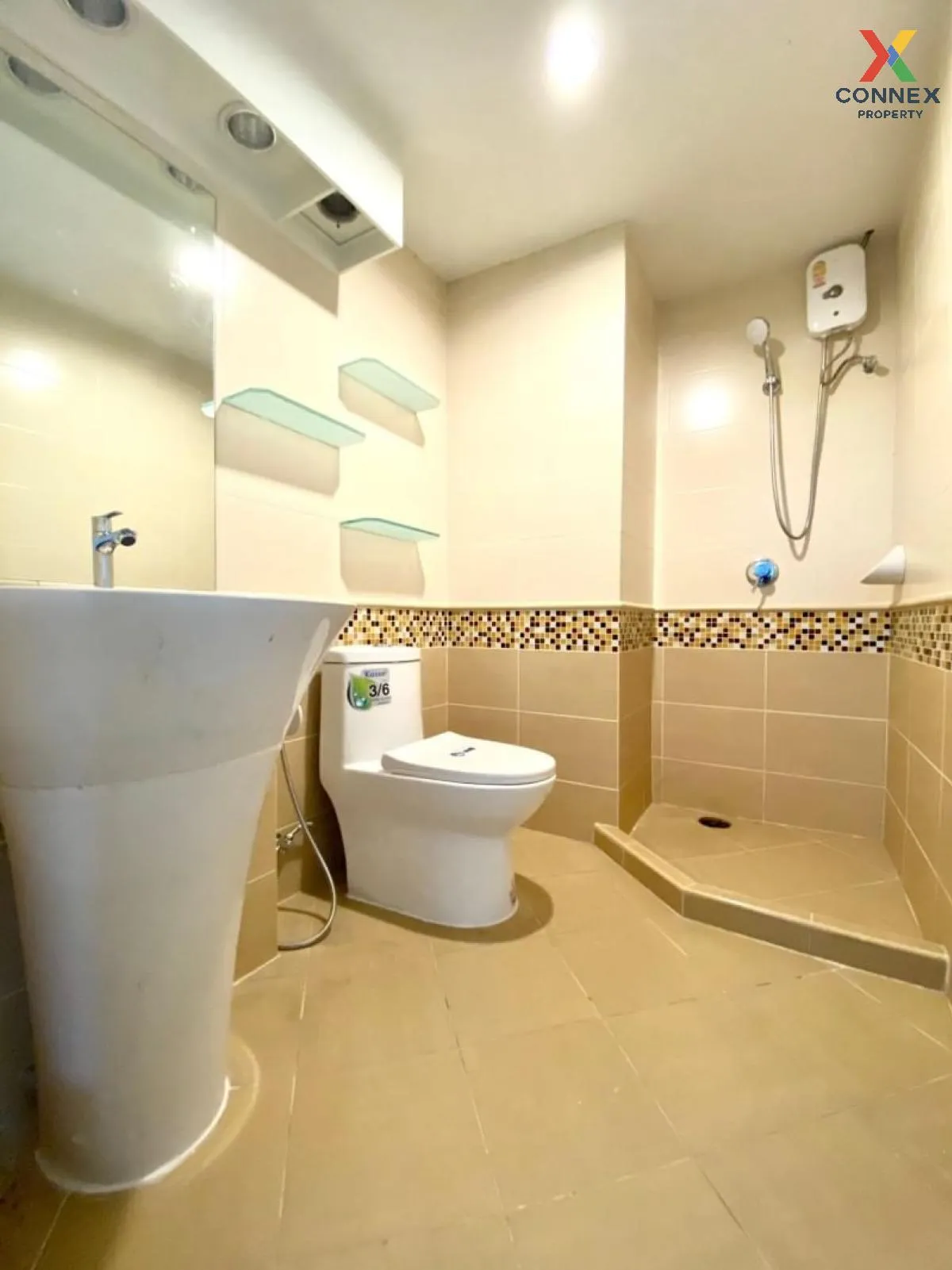 เช่าคอนโด  เดอะ วอเตอร์ฟอร์ด สุขุมวิท 50 BTS-พระโขนง พระโขนง เขต 