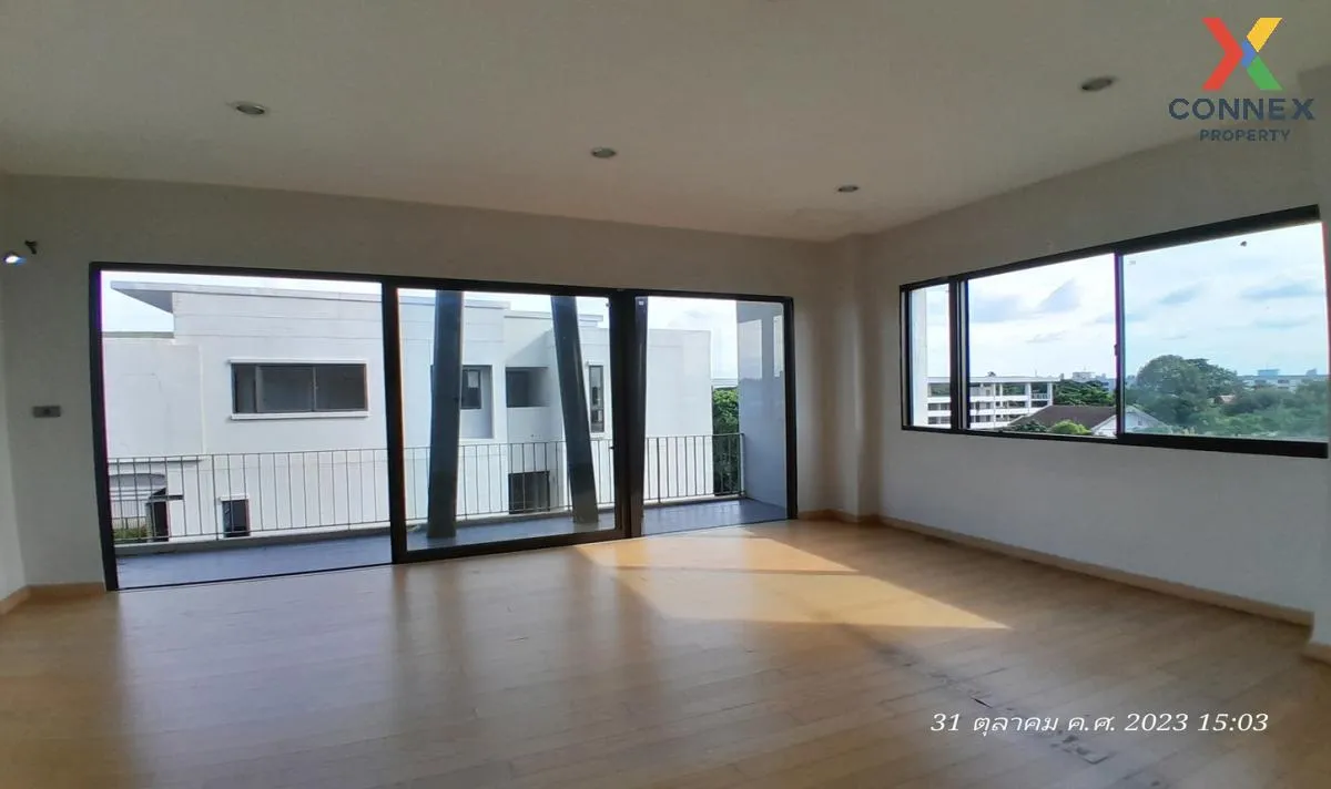 For Sale Townhouse/Townhome  , Mesto Kaset-Navamin , Khlong Kum ,