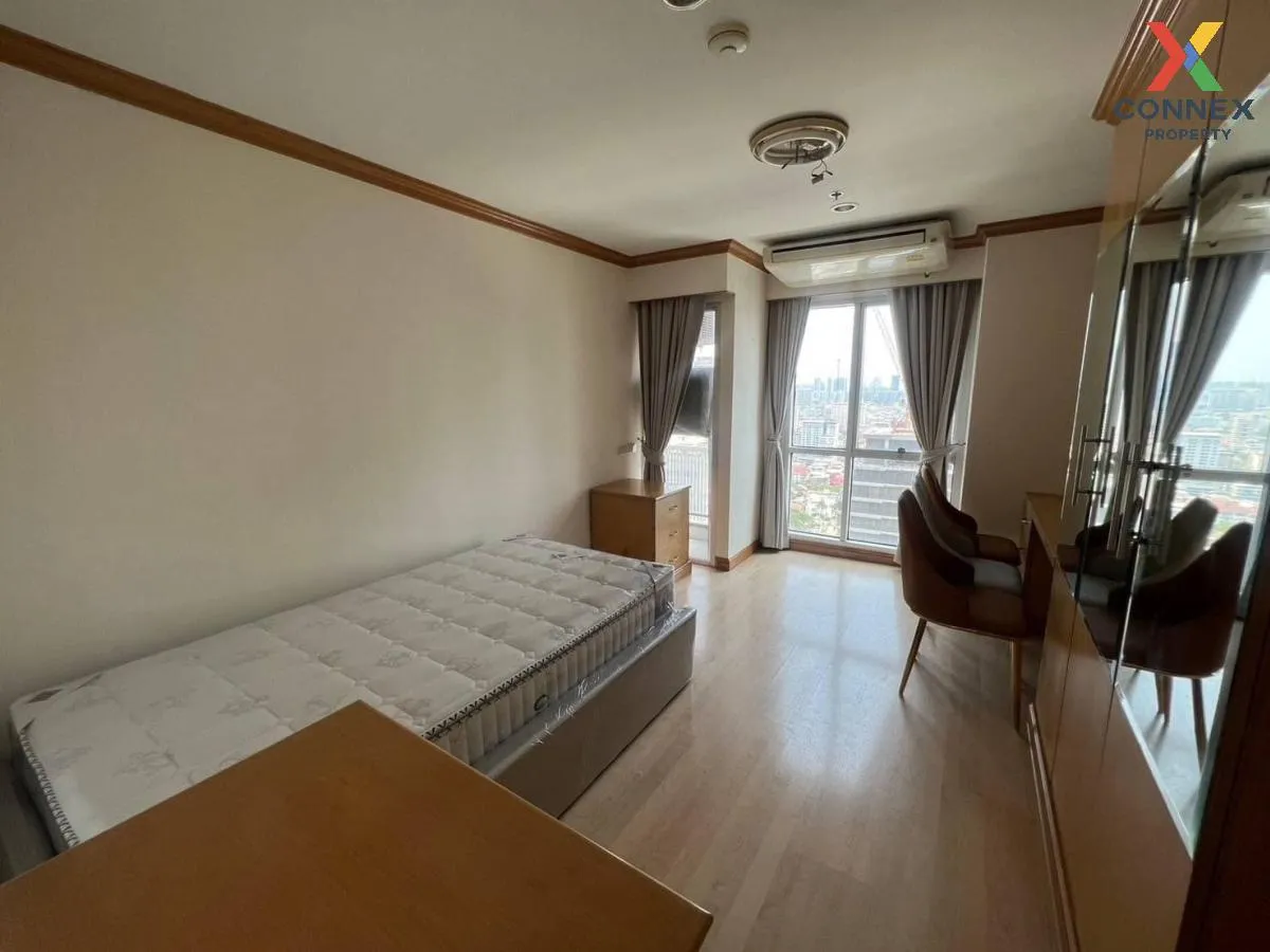 For Rent Condo , Silom Suite , BTS-Saint Louis , Silom , Bang Rak