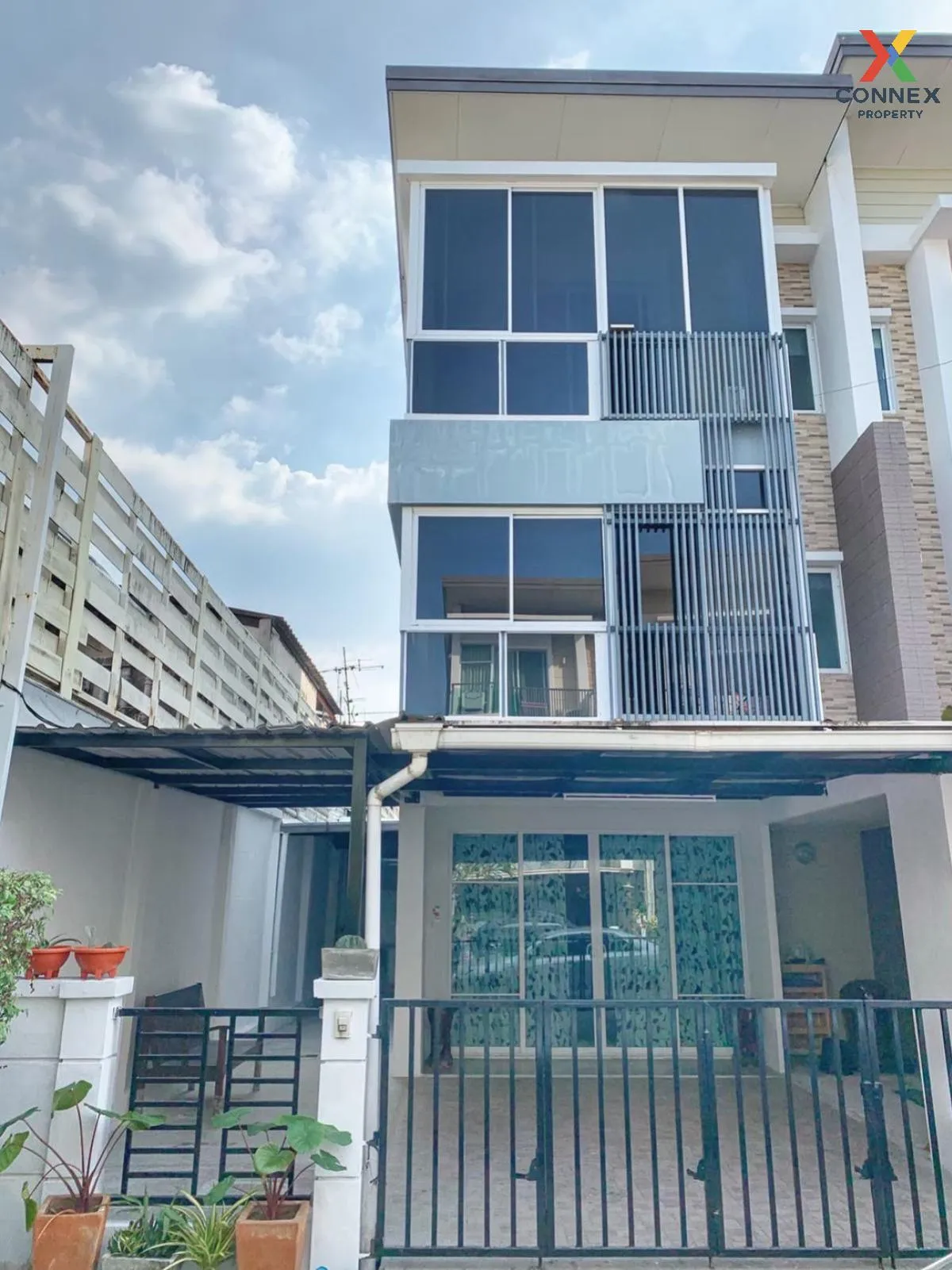 For Sale Townhouse/Townhome  , Town Plus Kaset - Nawamin , corner For Sale Townhouse/Townhome  , Town Plus Kaset - Nawamin , corner 1