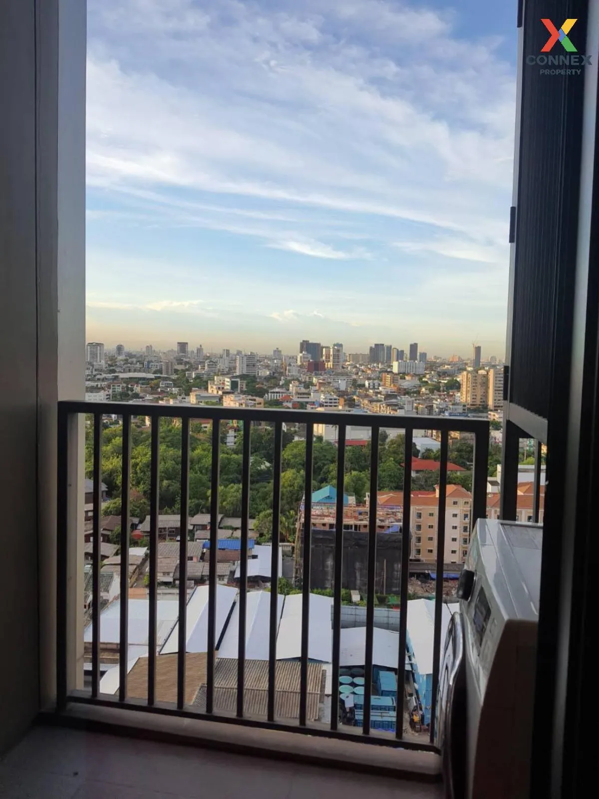 ขายคอนโด  เดอะ ไลน์ สุขุมวิท 71 ชั้นสูง BTS-พระโขนง พระโขนง เขต ว