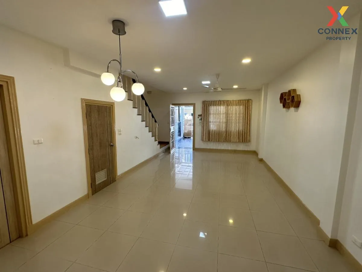 For Sale Townhouse/Townhome  , Park Rachawadee , Bang Mot , Chom  For Sale Townhouse/Townhome  , Park Rachawadee , Bang Mot , Chom