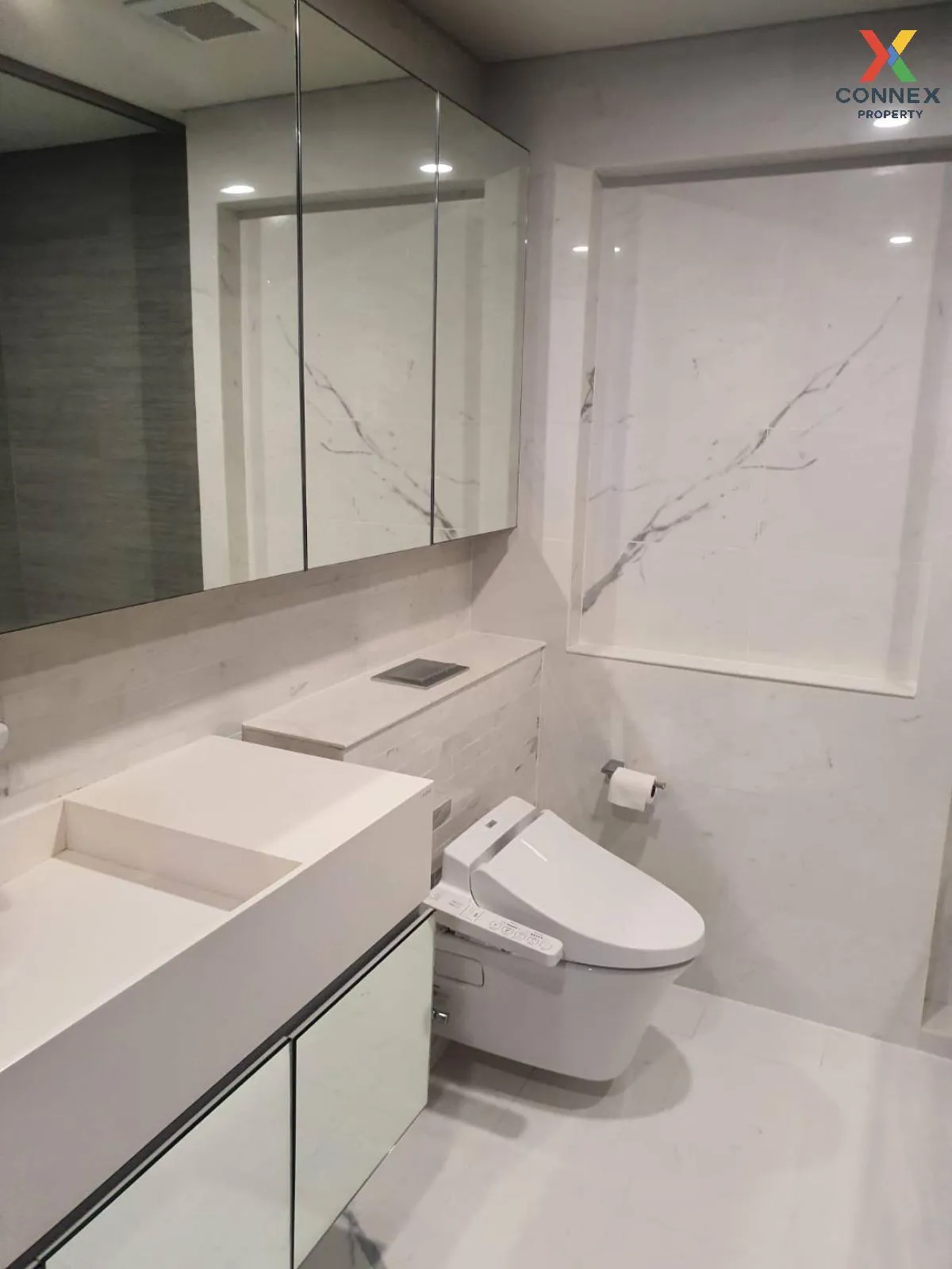 เช่าคอนโด  ไซมิส เอ๊กซ์คลูซีพ สุขุมวิท 31 BTS-พร้อมพงษ์ คลองตันเห