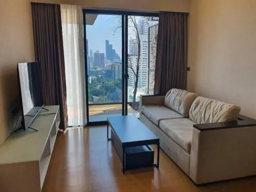 เช่าคอนโด  ไซมิส เอ๊กซ์คลูซีพ สุขุมวิท 31 BTS-พร้อมพงษ์ คลองตันเหนือ เขต วัฒนา กรุงเทพ CX-94826