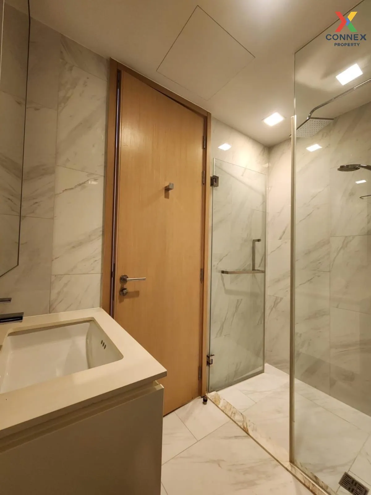 เช่าคอนโด  ไฮด์ สุขุมวิท 11 BTS-นานา คลองเตยเหนือ เขต วัฒนา กรุงเ