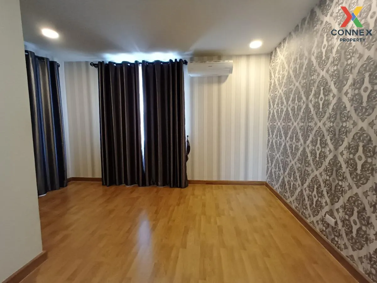 For Sale Townhouse/Townhome  , The Colors Premium Wongwaen-Ramint