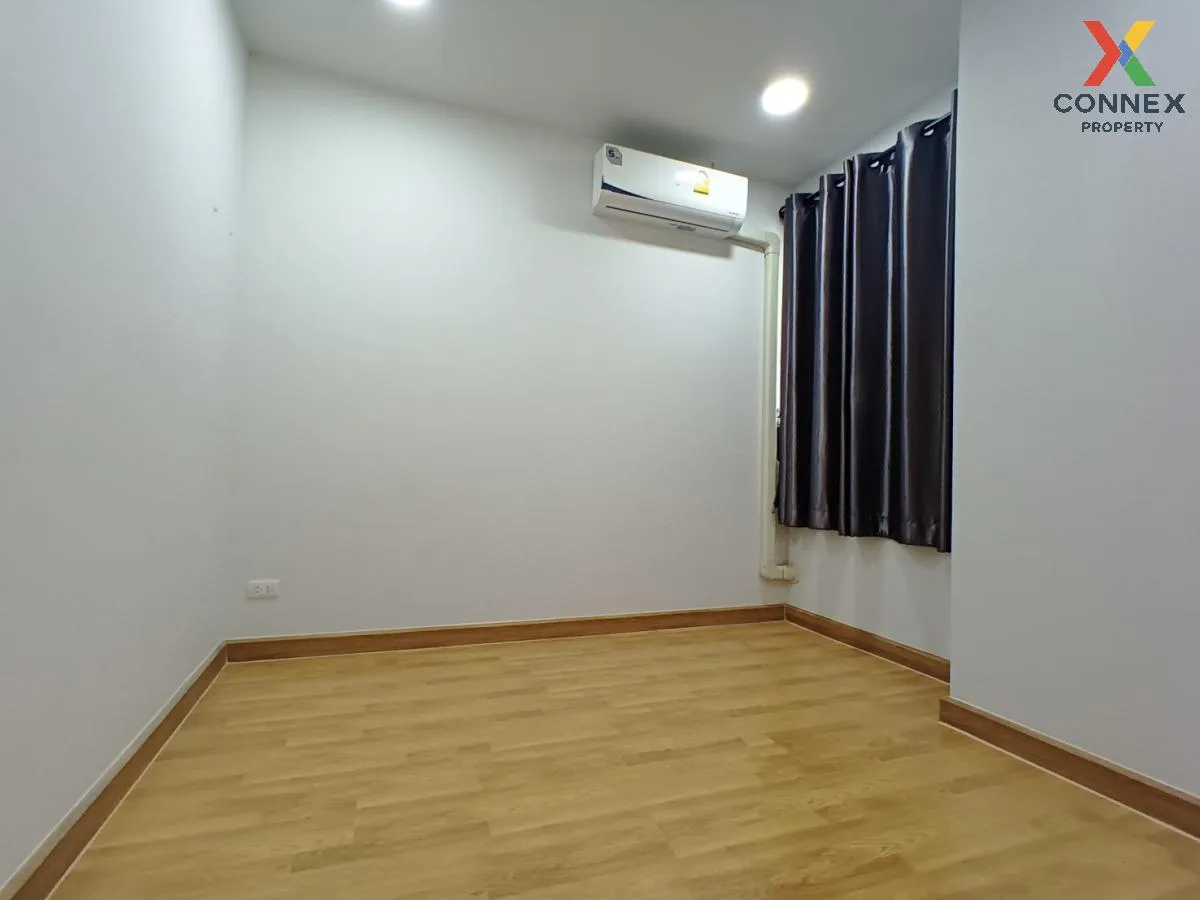 For Sale Townhouse/Townhome  , The Colors Premium Wongwaen-Ramint