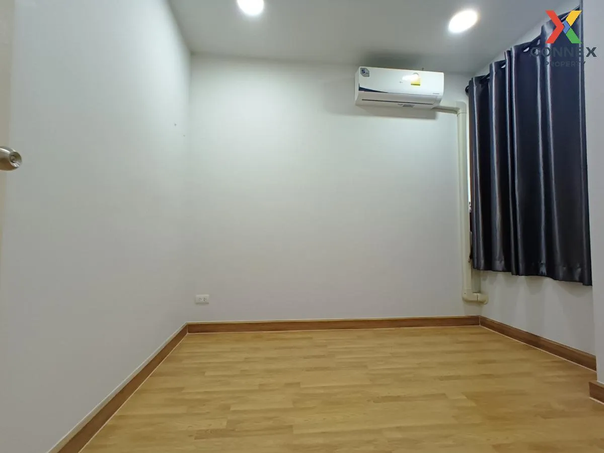 For Sale Townhouse/Townhome  , The Colors Premium Wongwaen-Ramint