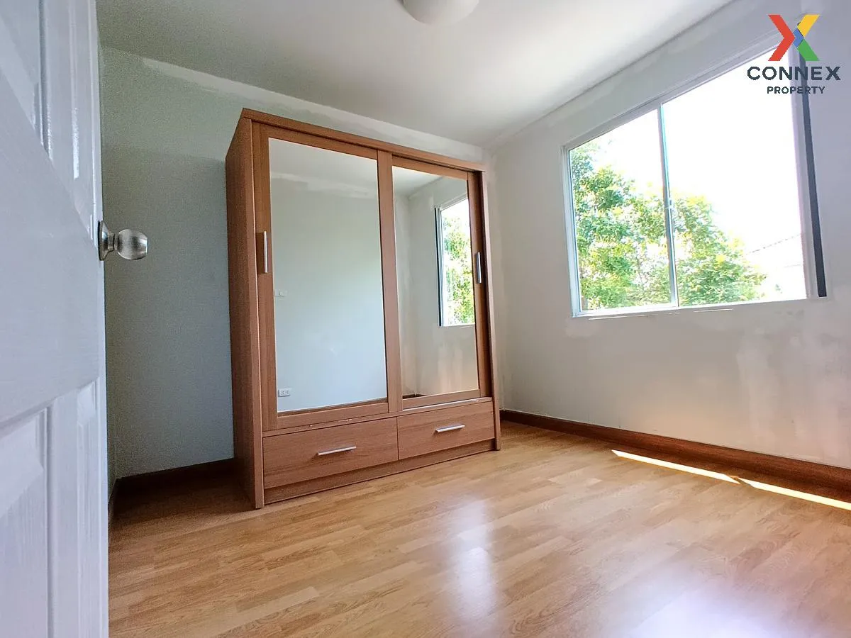 ขายทาวน์เฮ้าส์/ทาวน์โฮม  เดอะคัลเลอร์ส พรีเมียม วงแหวน-รามอินทรา 