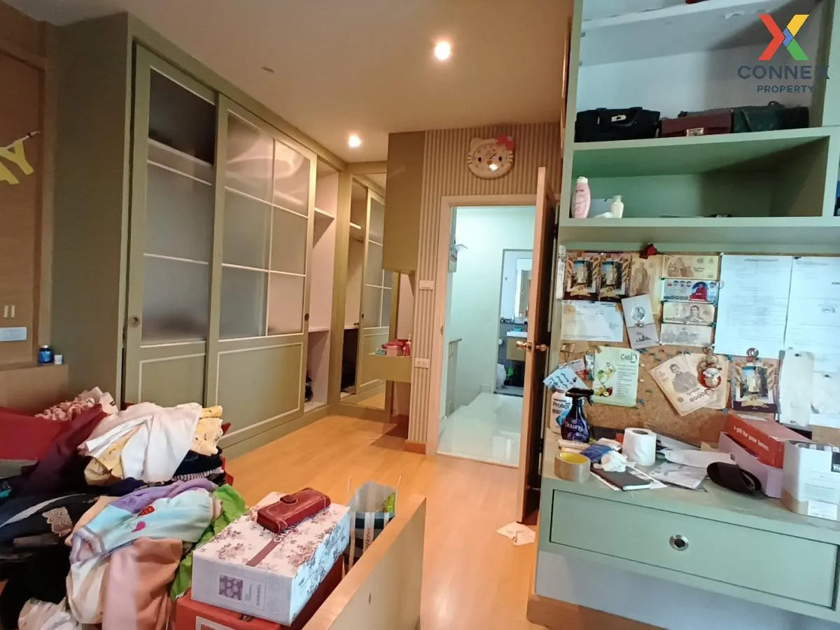 For Sale Townhouse/Townhome  , The Colors Premium Wongwaen-Ramint