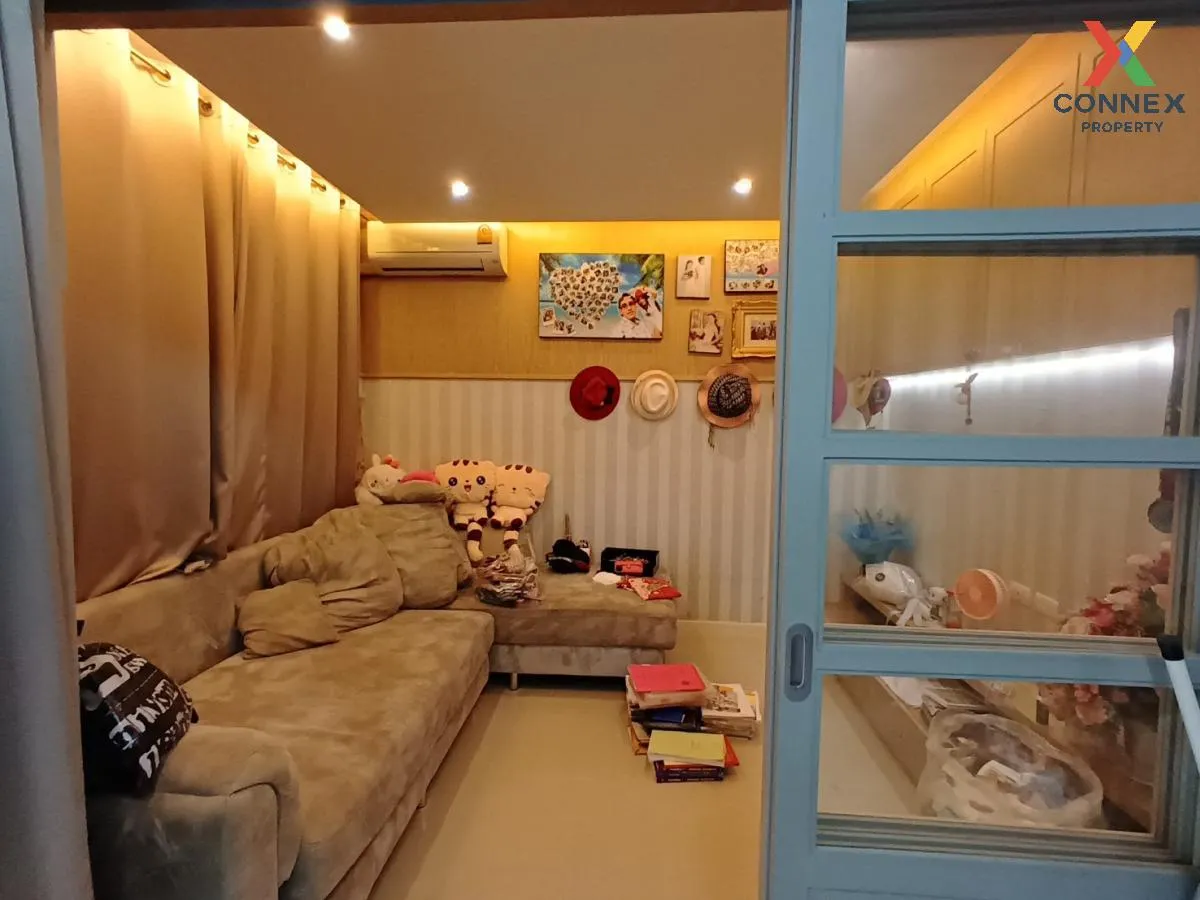 For Sale Townhouse/Townhome  , The Colors Premium Wongwaen-Ramint