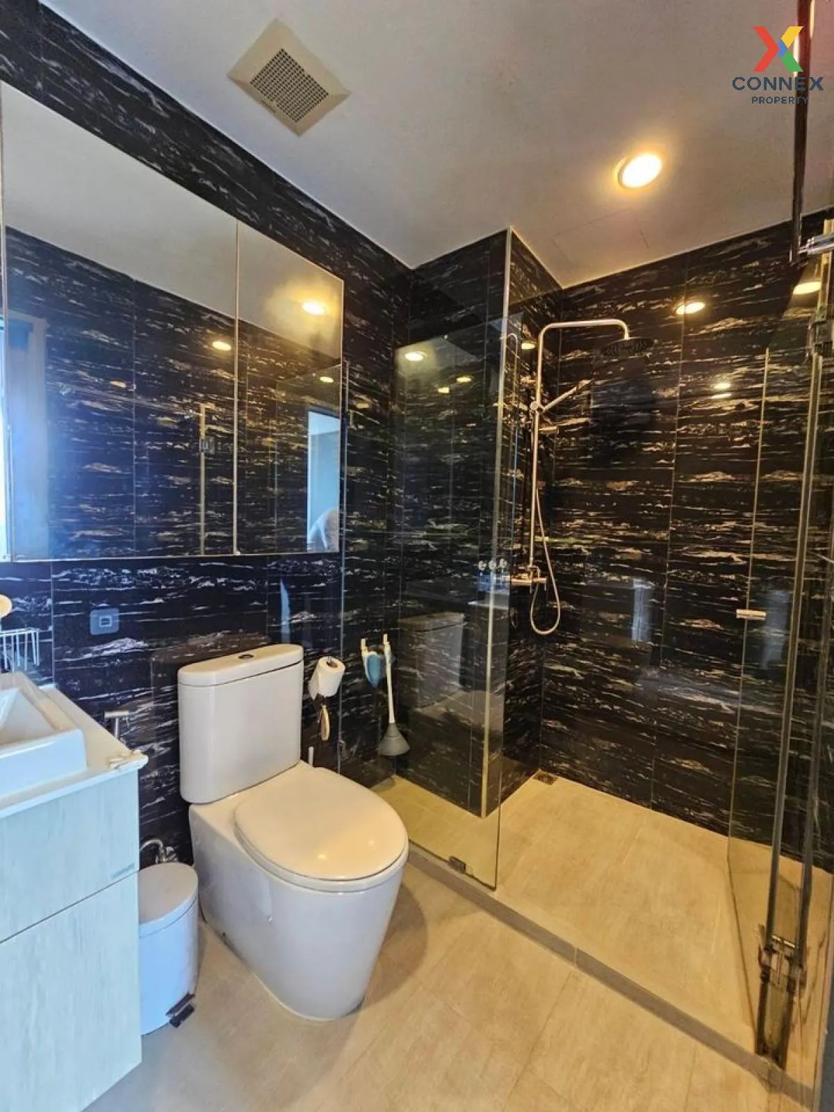 For Sale Condo , Ideo Q Ratchathewi , high floor , wide frontage 