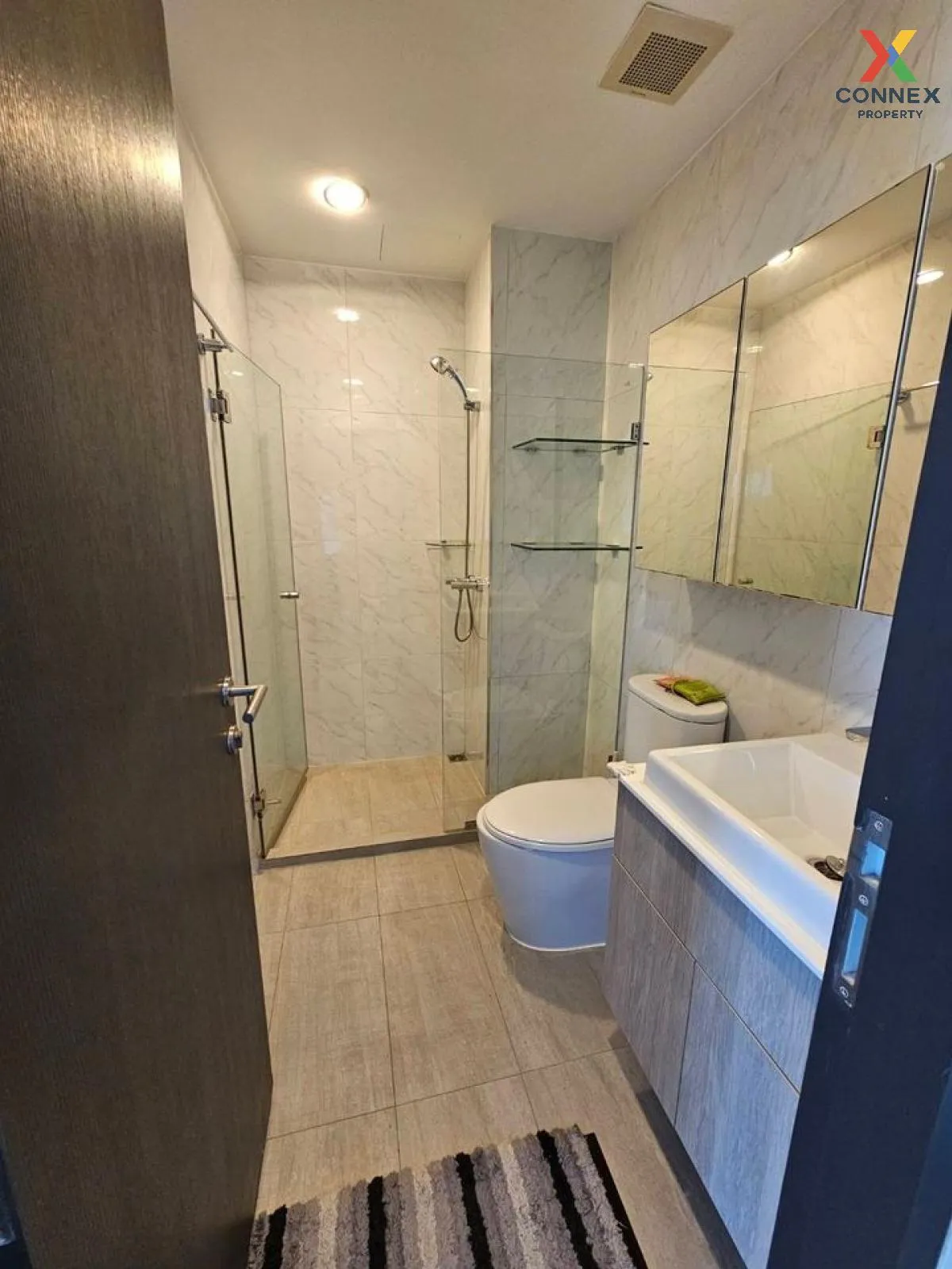 For Sale Condo , Ideo Q Ratchathewi , high floor , wide frontage 