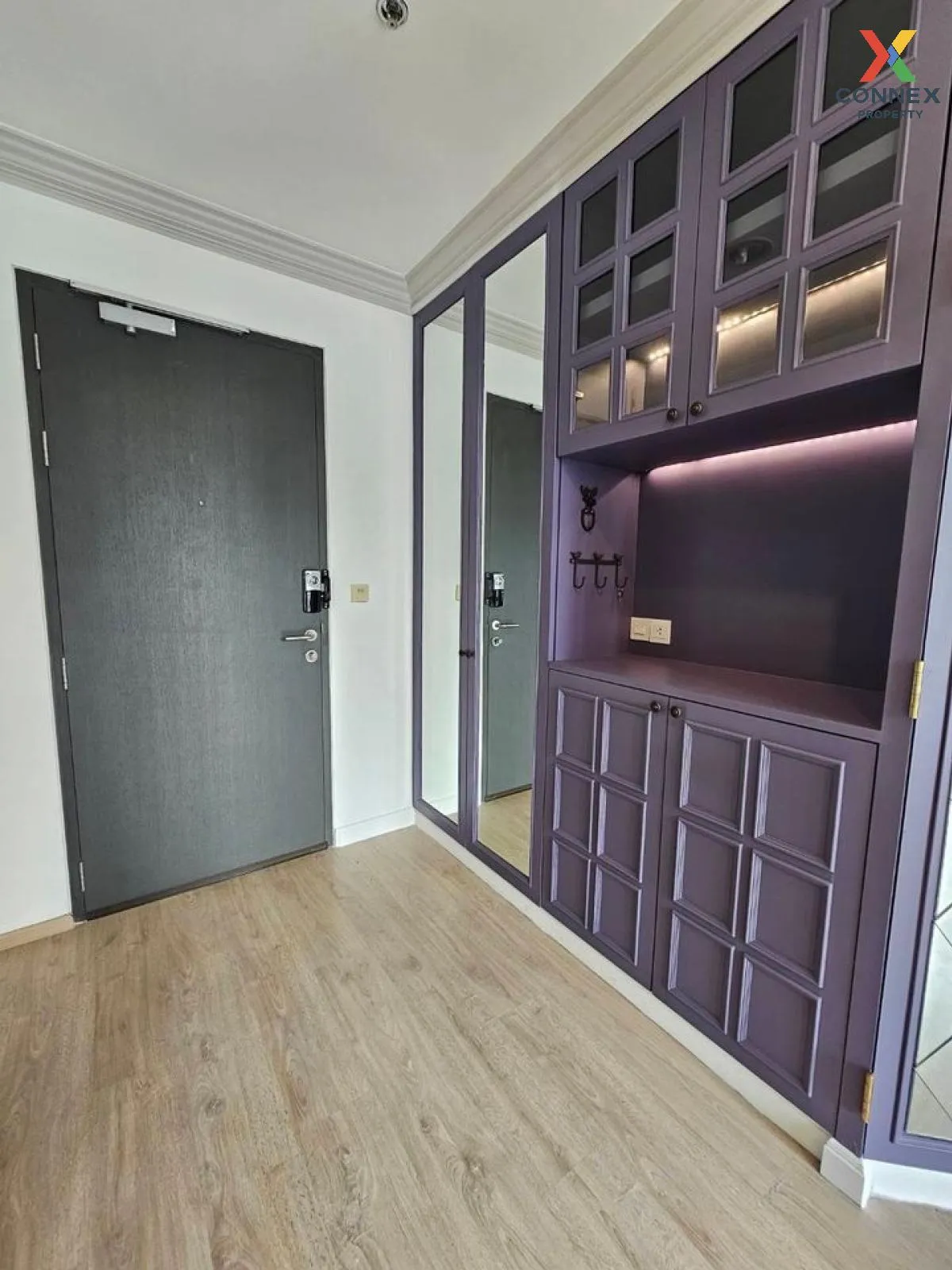 For Sale Condo , Ideo Q Ratchathewi , high floor , wide frontage 