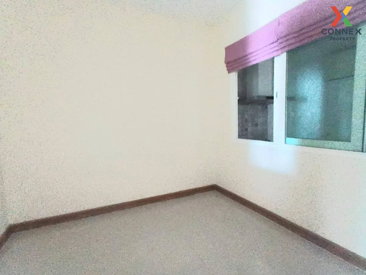 For Sale Townhouse/Townhome  , Golden Town Petchkasem , Nong Khan For Sale Townhouse/Townhome  , Golden Town Petchkasem , Nong Khan