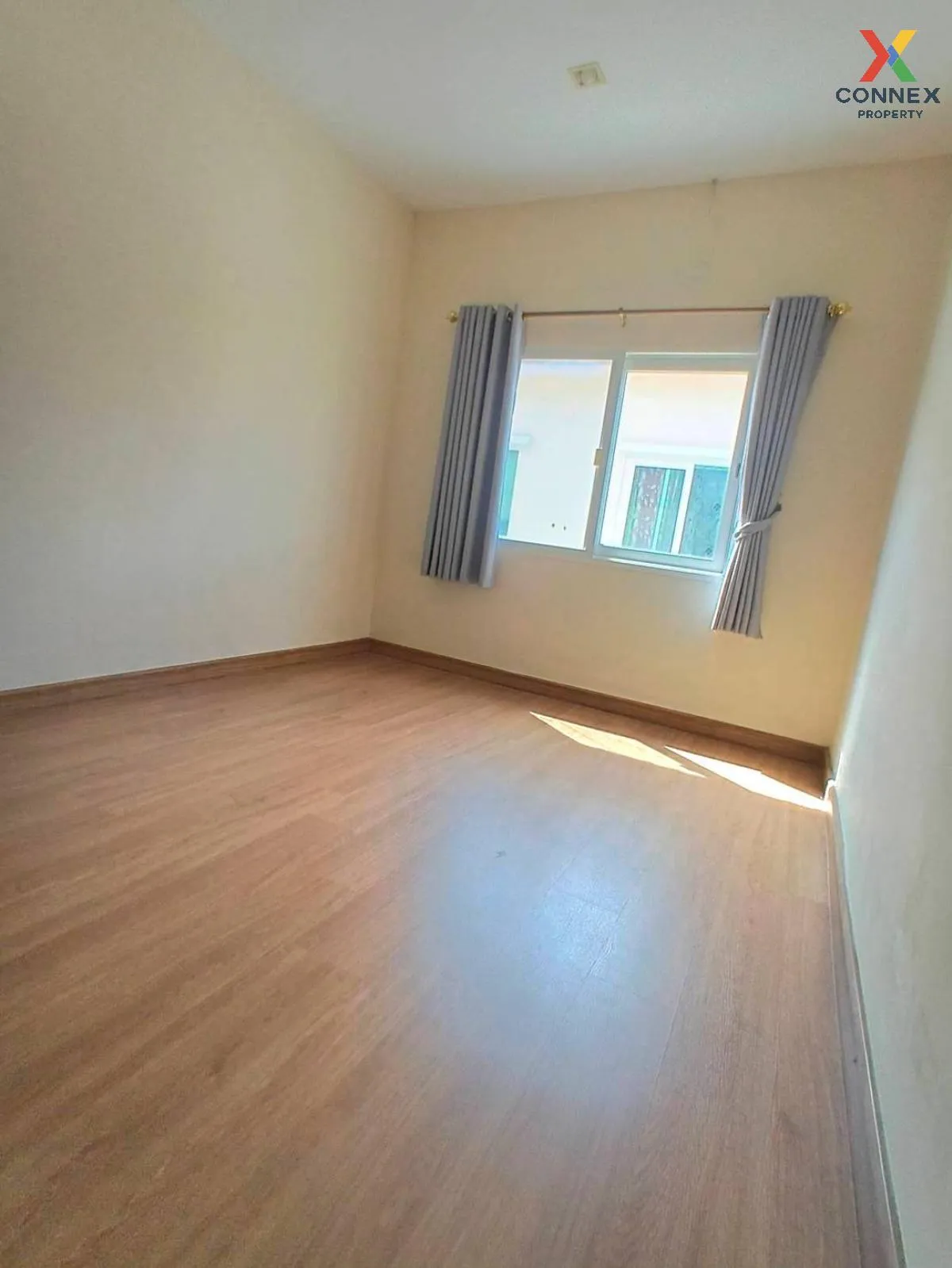 For Sale Townhouse/Townhome  , Golden Town Petchkasem , Nong Khan For Sale Townhouse/Townhome  , Golden Town Petchkasem , Nong Khan