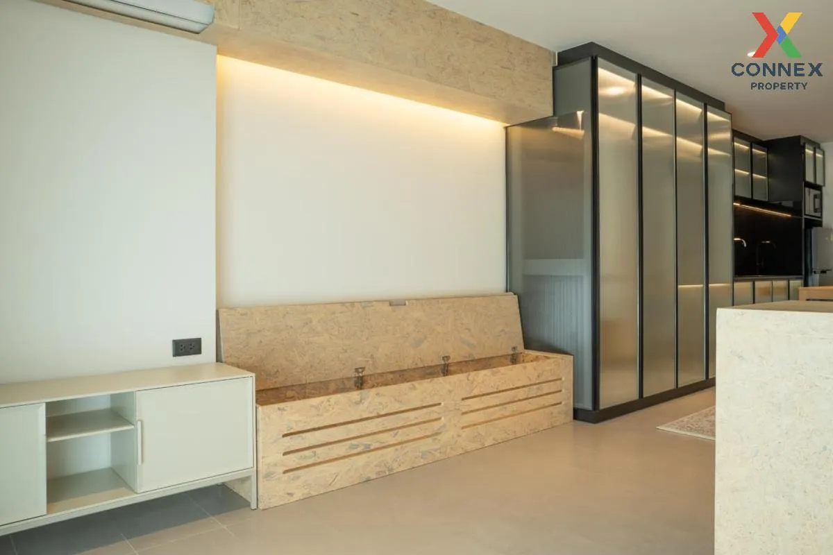 เช่าคอนโด  สีลมเทอเรส BTS-ศาลาแดง สีลม เขต บางรัก กรุงเทพ CX-9525