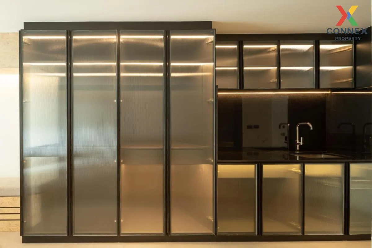 เช่าคอนโด  สีลมเทอเรส BTS-ศาลาแดง สีลม เขต บางรัก กรุงเทพ CX-9525