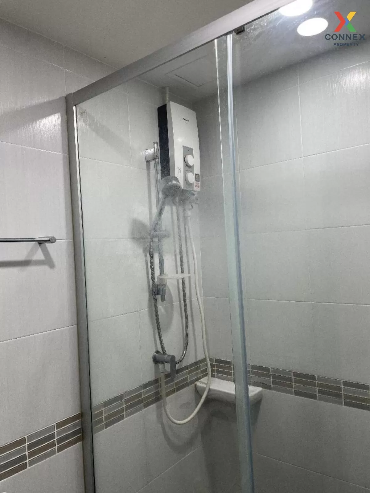 เช่าคอนโด  ลุมพินี เพลส บางนา กม.3 บางนา เขต บางนา กรุงเทพ CX-956