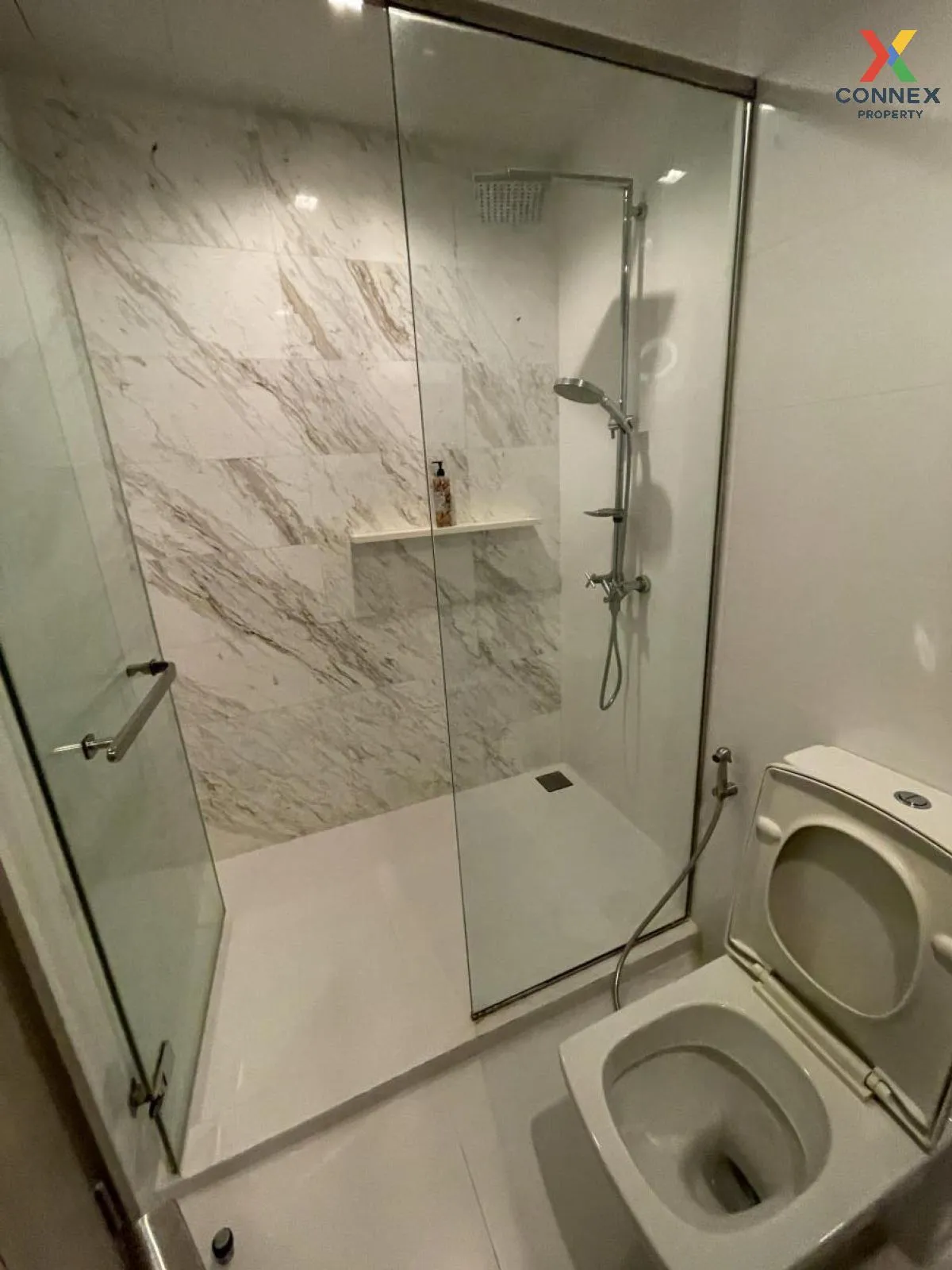 เช่าคอนโด  เอช คิว ทองหล่อ BTS-ทองหล่อ คลองตันเหนือ เขต วัฒนา กรุ