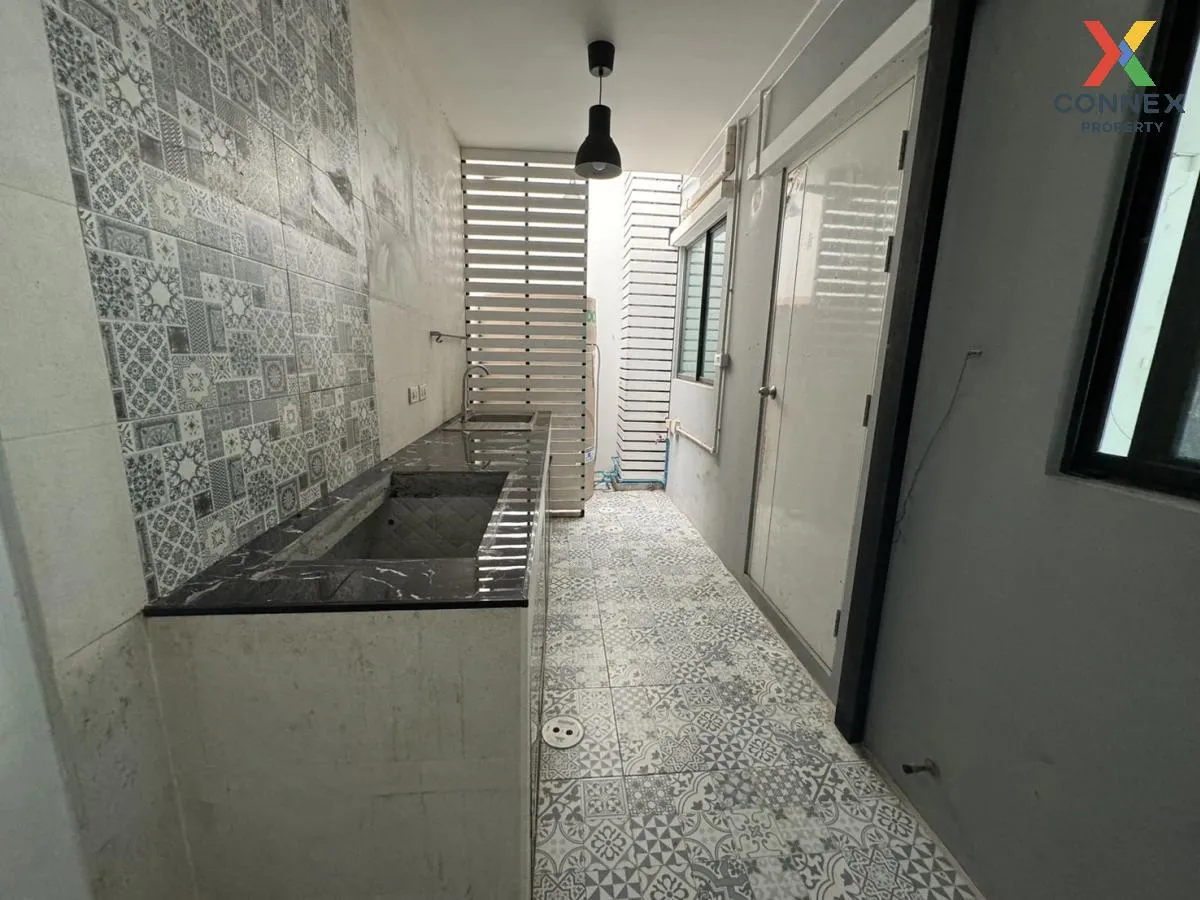 ขายทาวน์เฮ้าส์/ทาวน์โฮม  พลีโน่ ปิ่นเกล้า-จรัญ วัดชลอ บางกรวย นนท