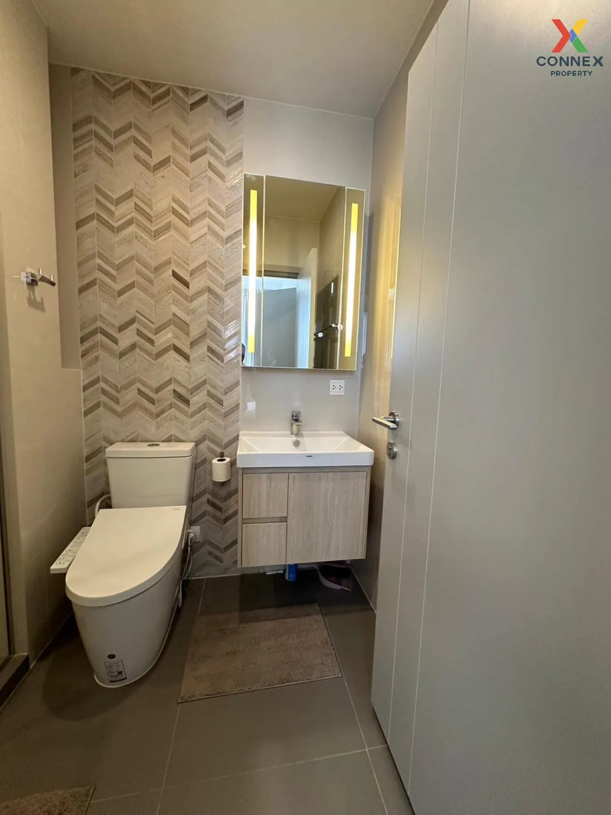 For Sale Condo , Oka Haus Sukhumvit 36 , BTS-Thong Lo , Khlong Ta