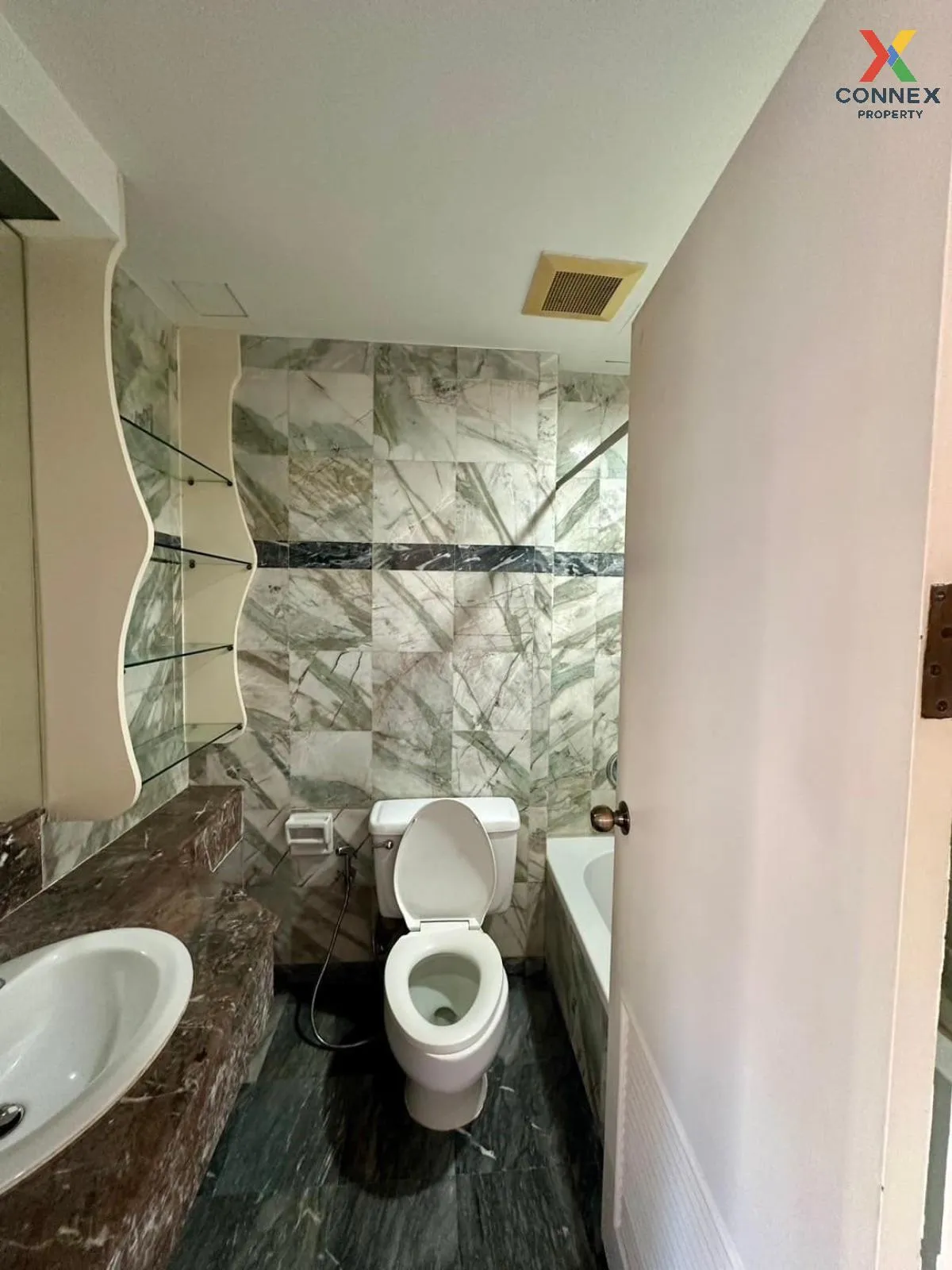 เช่าคอนโด  เดอะ รอยัล เพลส2 BTS-สถานีราชดำริ ลุมพินี เขต ปทุมวัน 