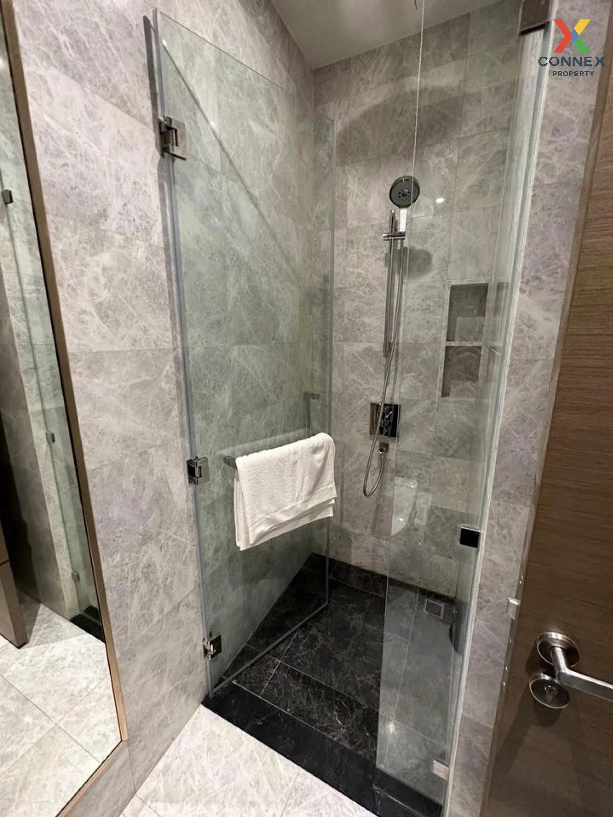 เช่าคอนโด  28 ชิดลม BTS-ชิดลม ลุมพินี เขต ปทุมวัน กรุงเทพ CX-9581