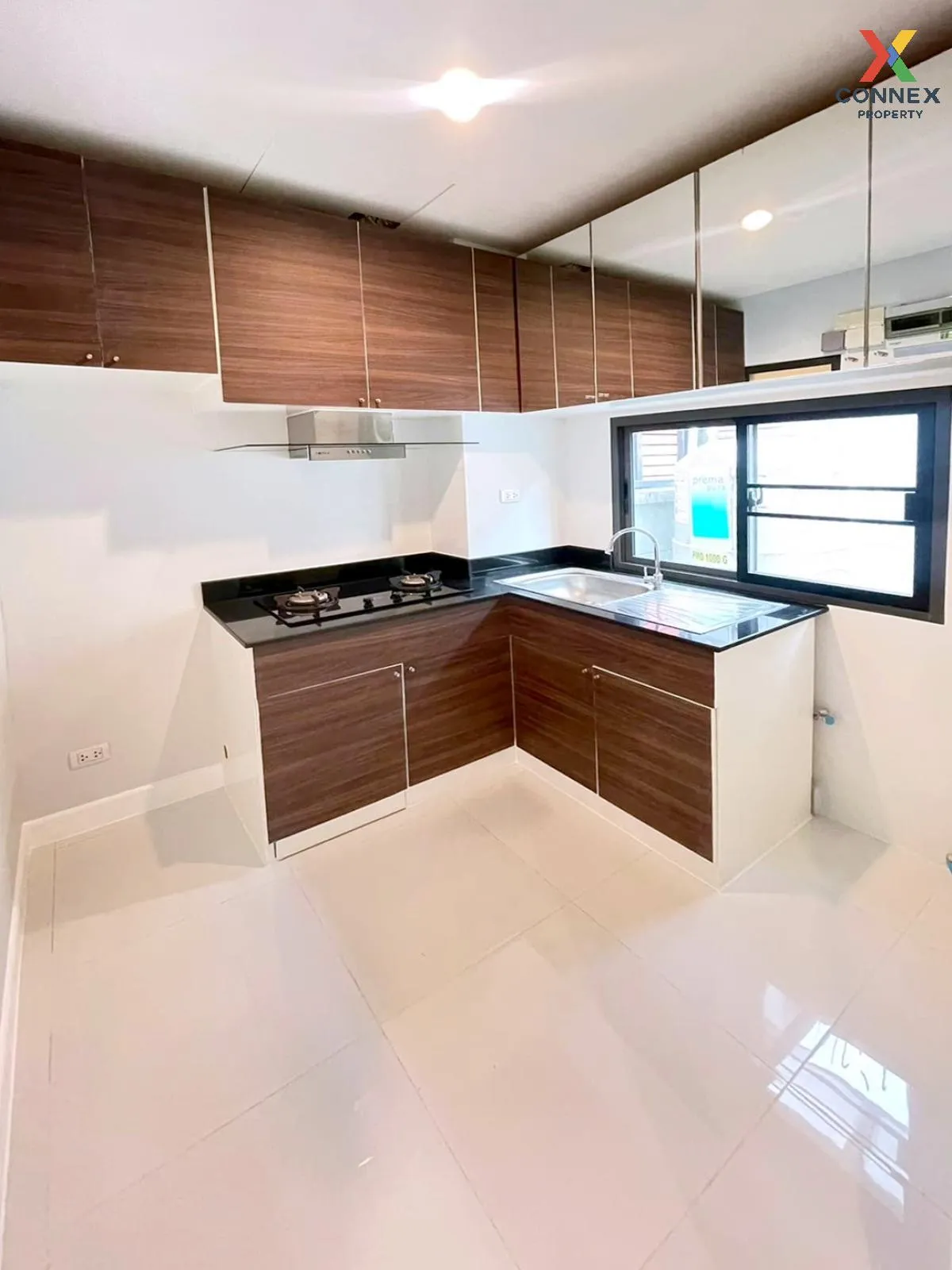 ขายทาวน์เฮ้าส์/ทาวน์โฮม  เดอะ เมทโทร พัฒนาการ-ศรีนครินทร์ ประเวศ  ขายทาวน์เฮ้าส์/ทาวน์โฮม  เดอะ เมทโทร พัฒนาการ-ศรีนครินทร์ ประเวศ