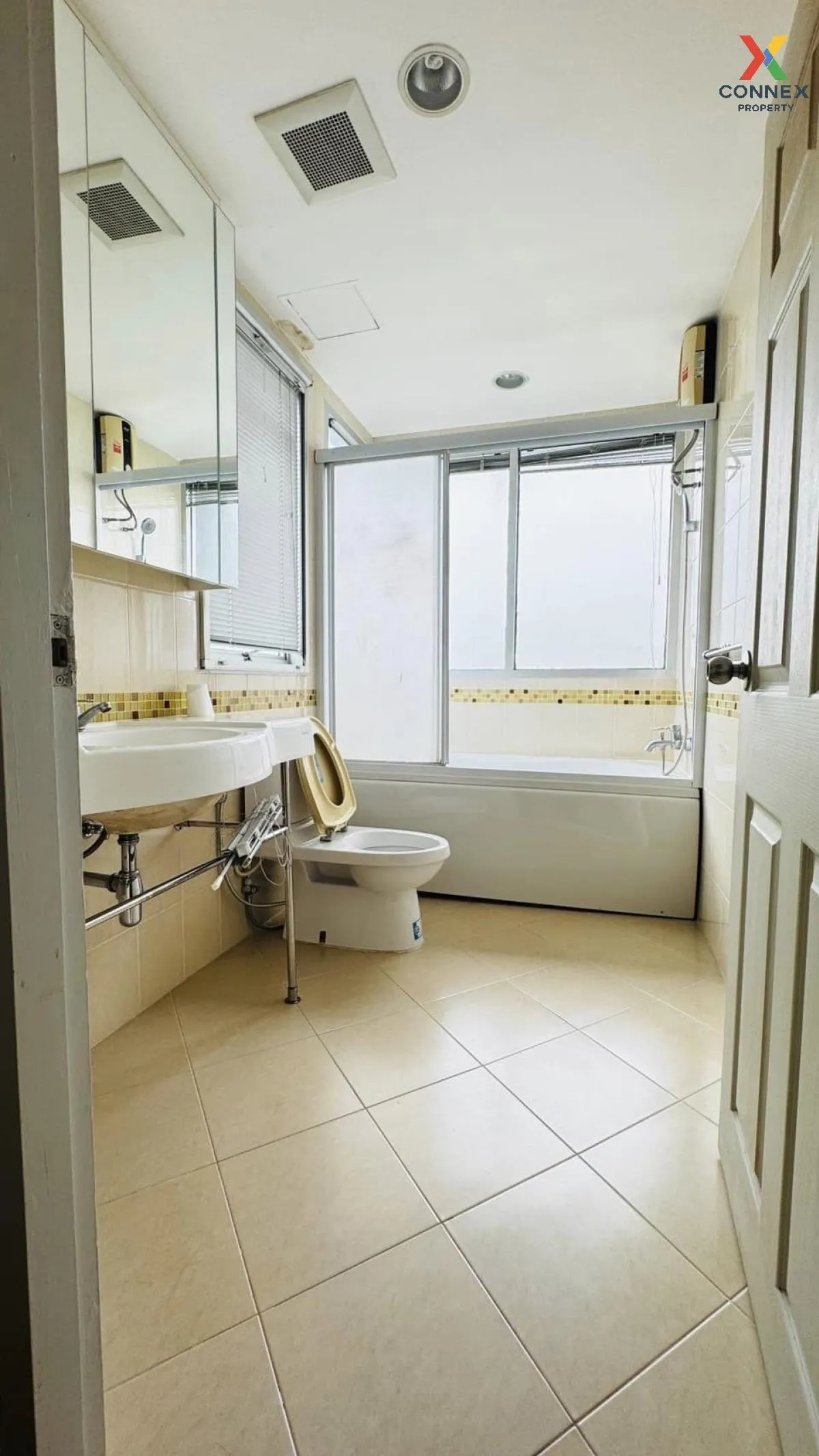 For Rent Condo , Life @ Ratchada (Ladprao 36) , BTS-Ha Yaek Lat P