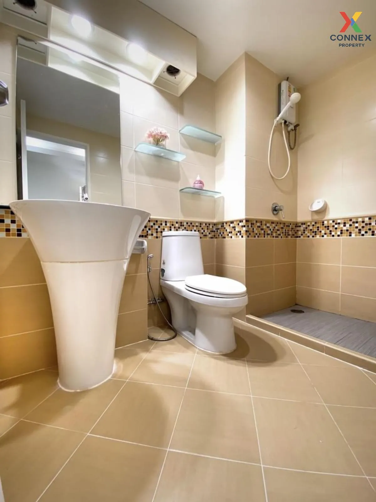 เช่าคอนโด  เดอะ วอเตอร์ฟอร์ด สุขุมวิท 50 BTS-พระโขนง พระโขนง เขต 