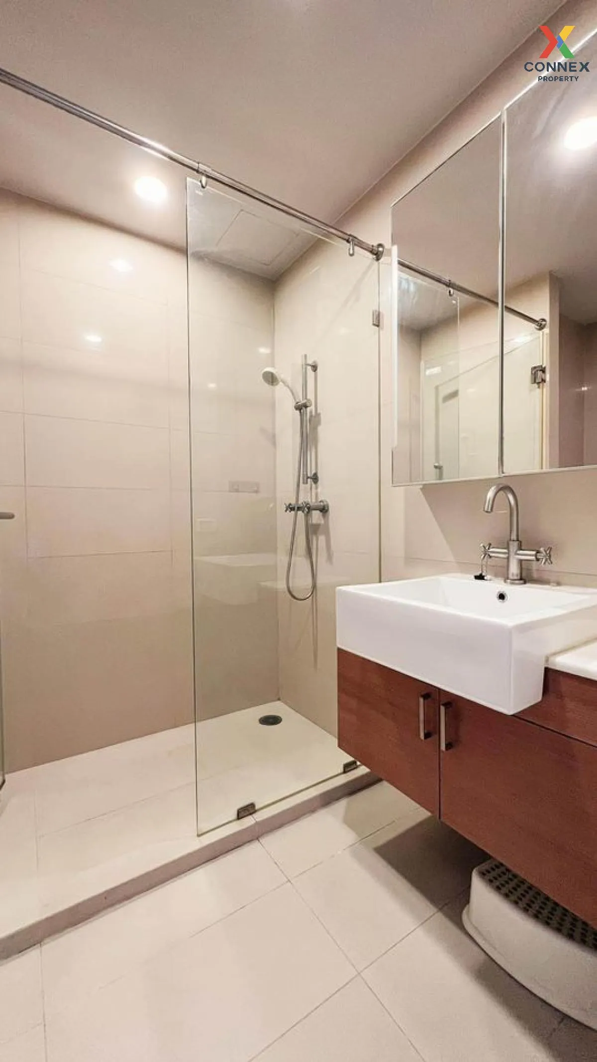 For Sale Condo , Hive Taksin , BTS-Wongwian Yai , Khlong Ton Sai 