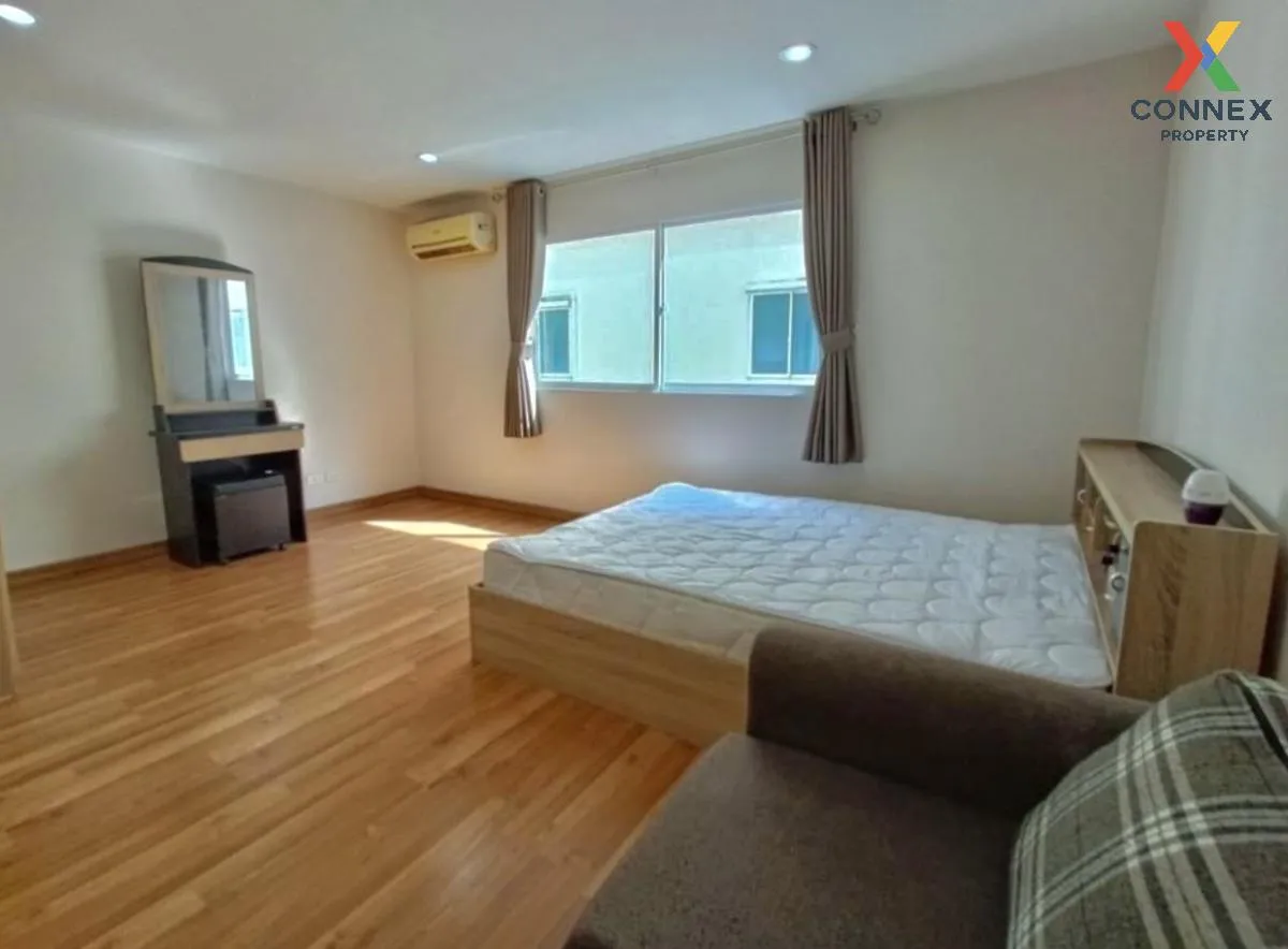 ขายทาวน์เฮ้าส์/ทาวน์โฮม  วิลเลต ซิตี้ พัฒนาการ 38 MRT-กลันตัน (สา